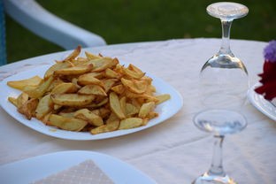 (解忧小秘诀)探索治愈系美食：解忧小村落食谱中隐藏的身心健康秘方