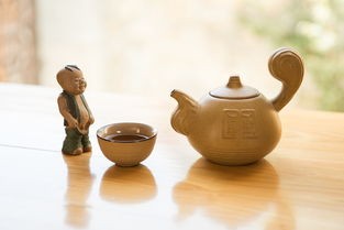 (本茶纲目中的所有人物图片)探究古代茶艺文化：本茶纲目的创作背景与作者身份揭秘
