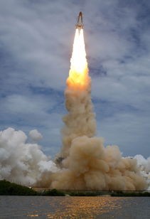 (星空要塞战舰)星空飞船要塞，探索宇宙的未来堡垒